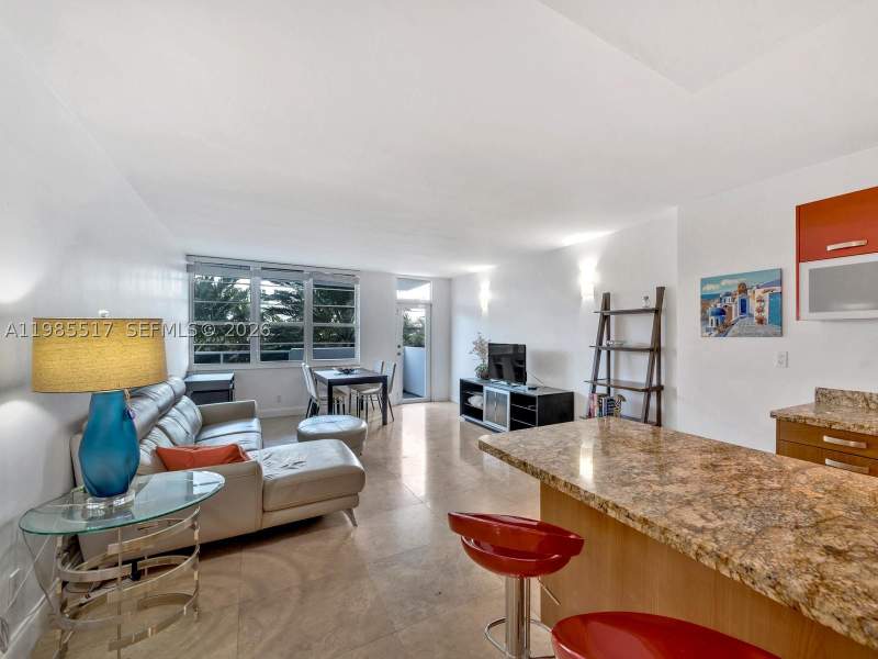1 bedroom Condominium at 100 Lincoln Rd 308, The Decoplage Condo, Miami Beach — photo 3