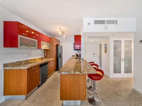 100 Lincoln Rd 308, Miami Beach FL - photo 6 of 22