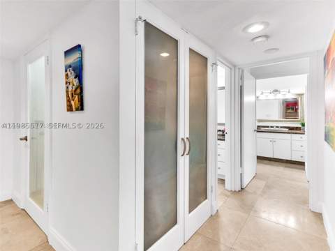 100 Lincoln Rd 308, Miami Beach FL - photo 7 of 22