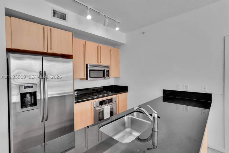 2 bedroom Condominium at 79 SW 12th St 1210, The Axis On Brickell Cond, Miami — photo 3