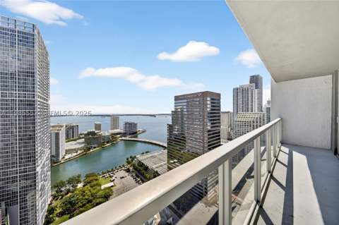 500 Brickell Ave 3901, Miami FL - photo 11 of 34