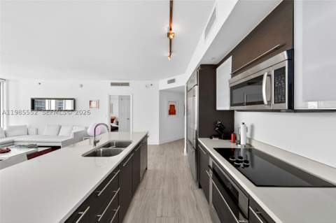 500 Brickell Ave 3901, Miami FL - photo 15 of 34
