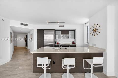 500 Brickell Ave 3901, Miami FL - photo 17 of 34