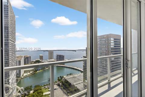 500 Brickell Ave 3901, Miami FL - photo 8 of 34