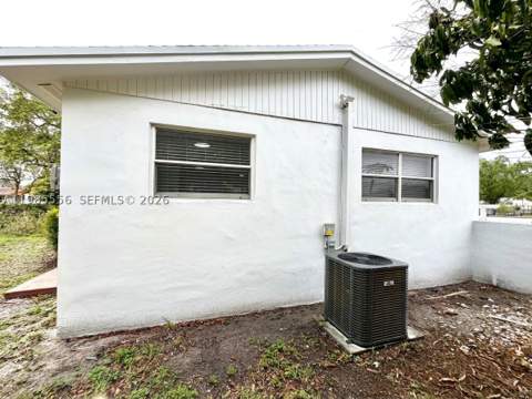 2251 NW 180th Ter, Miami Gardens FL - photo 12 of 16