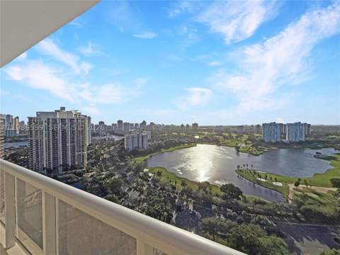 20281 E Country Club Dr 2409, Aventura FL - photo 10 of 22