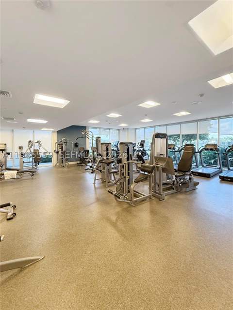 20281 E Country Club Dr 2409, Aventura FL - photo 16 of 22