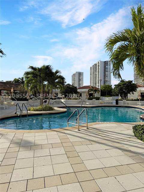 20281 E Country Club Dr 2409, Aventura FL - photo 18 of 22