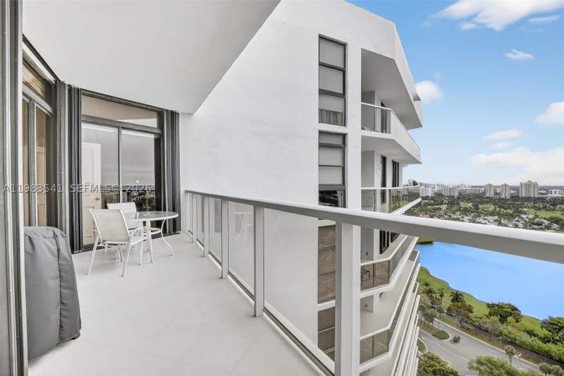2 bedroom Condominium at 20281 E Country Club Dr Ts 5, Hamptons West Condo, Aventura — photo 3