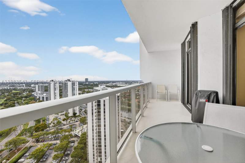 2 bedroom Condominium at 20281 E Country Club Dr Ts 5, Hamptons West Condo, Aventura — photo 4