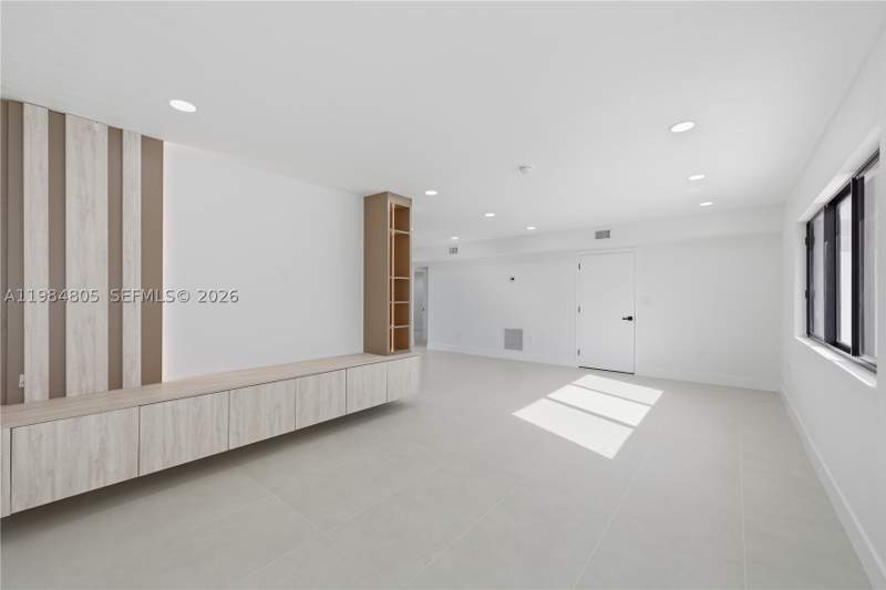 4 bedroom SingleFamilyResidence at 10910 NE 9th Ct, Berna Gilda Addn, Biscayne Park — photo 5