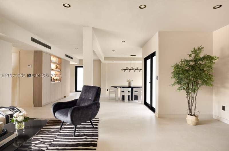 3 bedroom SingleFamilyResidence at 2805 SW 4th Ave, Brickell Estates, Miami — photo 2