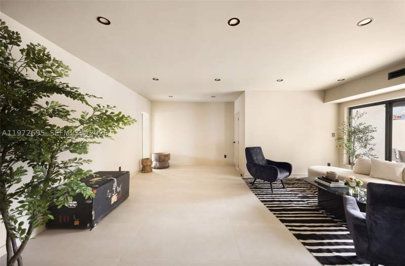 3 bedroom SingleFamilyResidence at 2805 SW 4th Ave, Brickell Estates, Miami — photo 4
