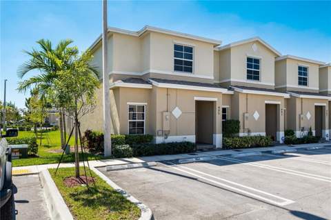495 NE 5th Ln, Florida City FL - photo 11 of 29