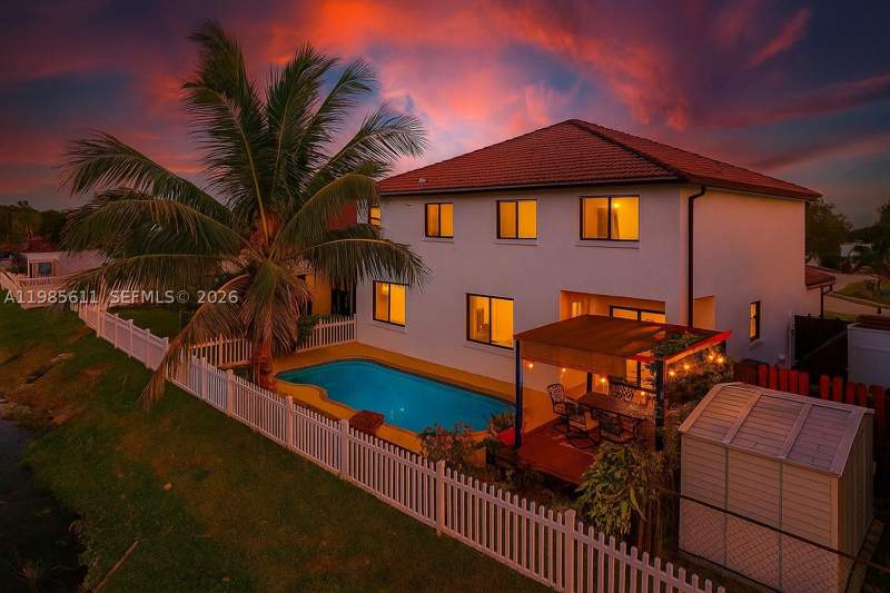 4 bedroom SingleFamilyResidence at 22542 SW 103rd Ct, Herfa Sub, Cutler Bay — photo 4