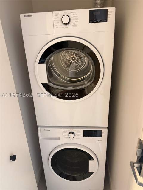 121 NE 5th 501B, Miami FL - photo 22 of 31