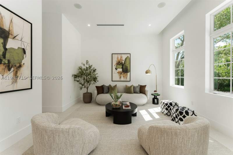 7 bedroom SingleFamilyResidence at 14100 Old Cutler Rd, Farmers Acres, Palmetto Bay — photo 3