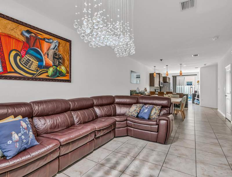 4 bedroom Townhouse at 1437 SE 23rd Terrace, Keys Garden, Homestead — photo 4