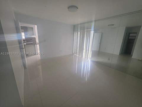 710 SW 99th Ct Cir, Miami FL - photo 15 of 68