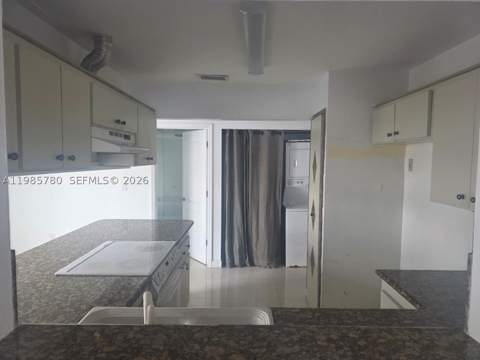 710 SW 99th Ct Cir, Miami FL - photo 6 of 68