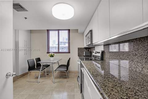 2025 Brickell Ave 1703, Miami FL - photo 17 of 58