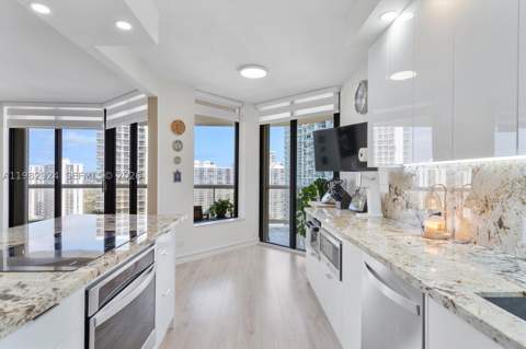 20191 E Country Club Dr 1903, Aventura FL - photo 12 of 36