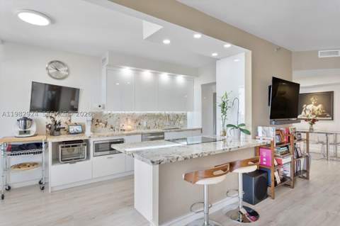20191 E Country Club Dr 1903, Aventura FL - photo 17 of 36