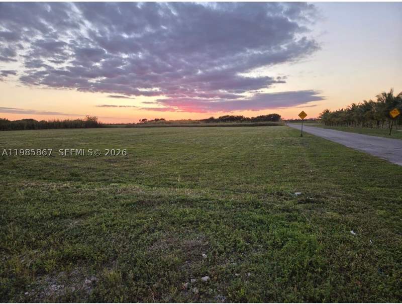 4 bedroom SingleFamilyResidence at 35250 SW 218th Ave, Ranchos Del Sol, Homestead — photo 5