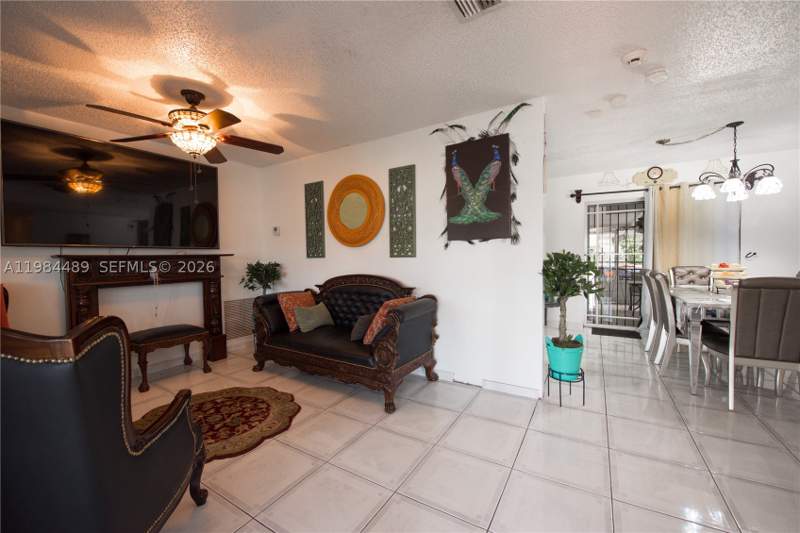 3 bedroom SingleFamilyResidence at 19251 SW 319th St, Mowry Drive Estates, Homestead — photo 4