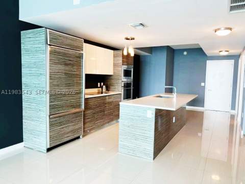 460 NE 28th St 1407, Miami FL - photo 15 of 46