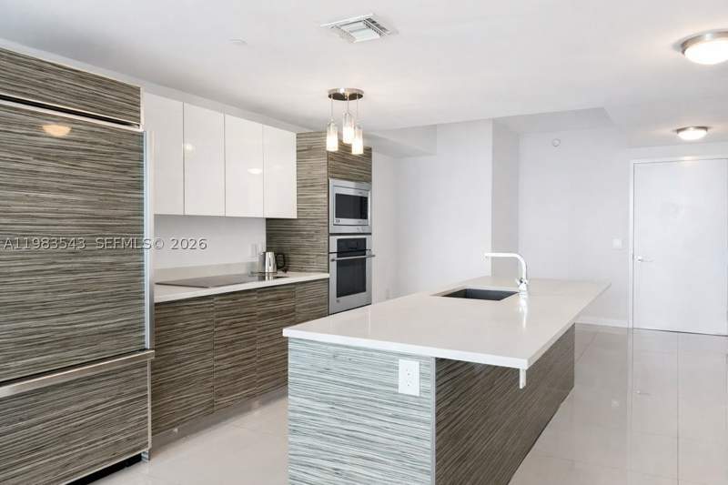 2 bedroom Condominium at 460 NE 28th St 1407, Icon Bay Condo, Miami — photo 4