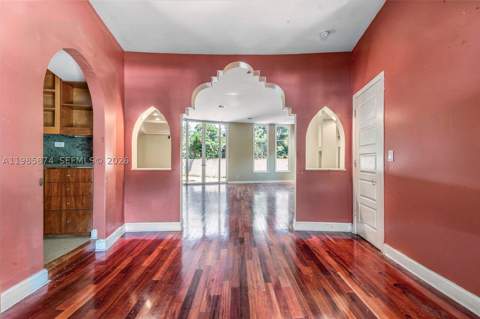 3310 Garden Ave, Miami Beach FL - photo 23 of 37