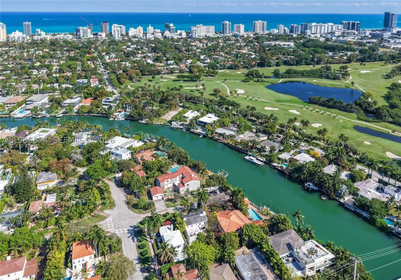 6 bedroom SingleFamilyResidence at 3310 Garden Ave, Garden Sub Amd Pl, Miami Beach — photo 5