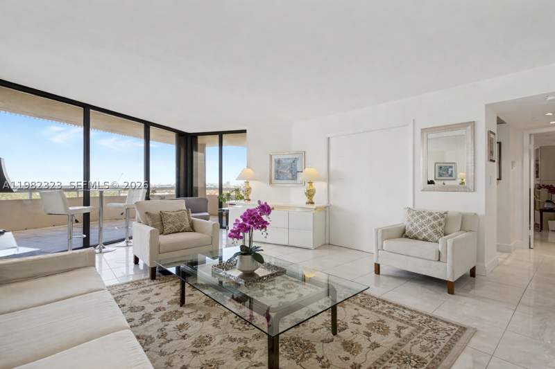 2 bedroom Condominium at 2000 Towerside Ter Ph11, Towers Of Quayside Condo, Miami — photo 4