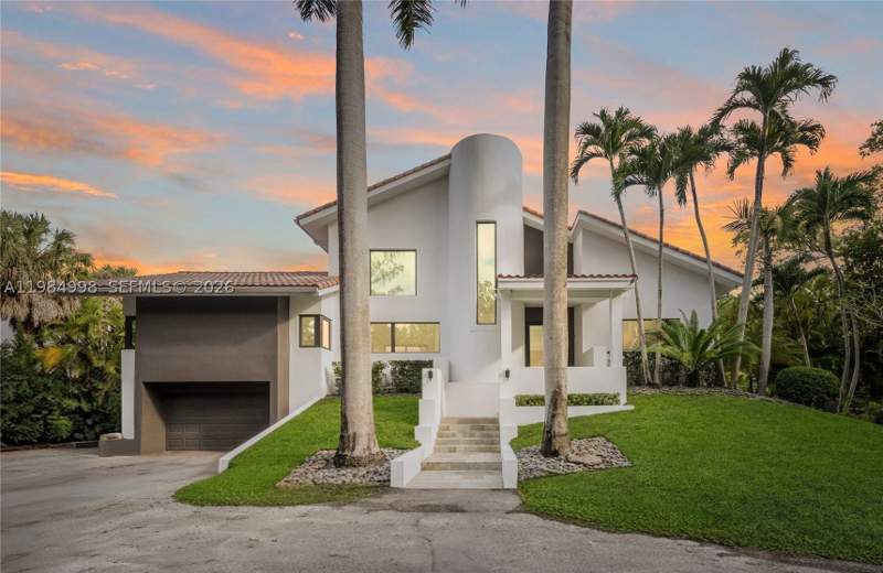 7 bedroom SingleFamilyResidence at 5981 SW 136th St, Pinecrest by The Sea, Pinecrest — photo 2