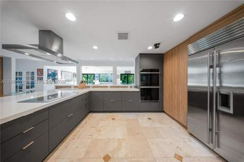 5981 SW 136th St, Pinecrest FL - photo 8 of 54