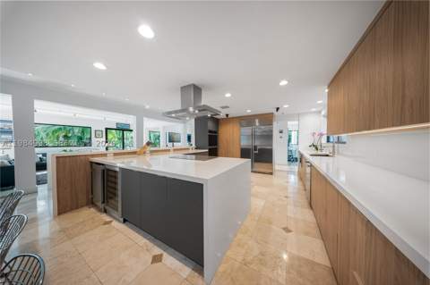 5981 SW 136th St, Pinecrest FL - photo 9 of 54