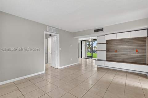 8065 SW 107th Ave 106, Miami FL - photo 9 of 26