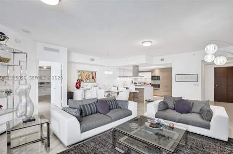 17301 Biscayne Blvd 1207, North Miami Beach FL - photo 11 of 39