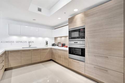 17301 Biscayne Blvd 1207, North Miami Beach FL - photo 18 of 39