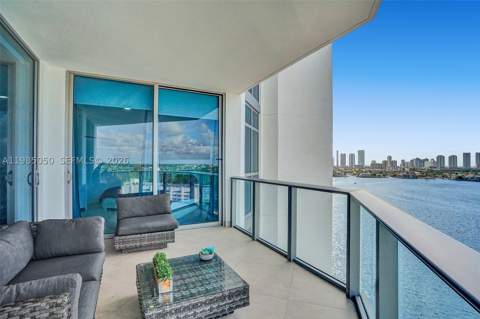 17301 Biscayne Blvd 1207, North Miami Beach FL - photo 8 of 39