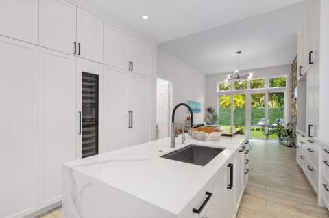 24 Grand Bay Estates Circle, Key Biscayne FL - photo 8 of 64