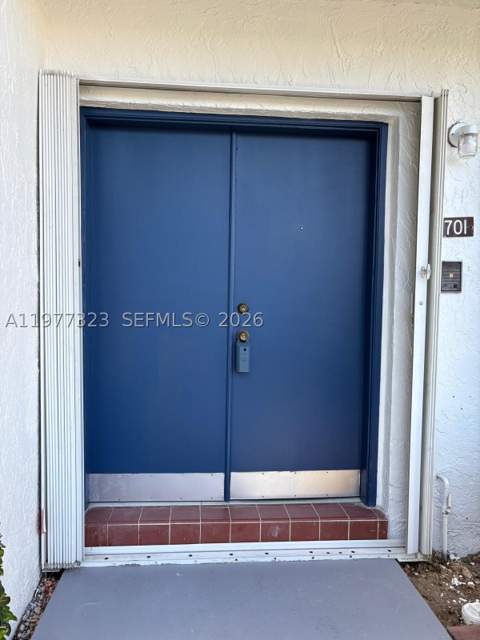 17180 SW 94th Ave 701, Palmetto Bay FL - photo 7 of 7