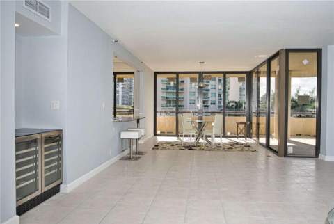 19355 Turnberry Way 3d, Miami FL - photo 11 of 46
