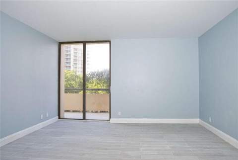 19355 Turnberry Way 3d, Miami FL - photo 15 of 46