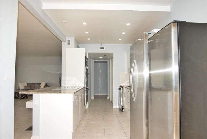 2 bedroom Condominium at 19355 Turnberry Way 3d, Turnberry Towers Condo, Miami — photo 5