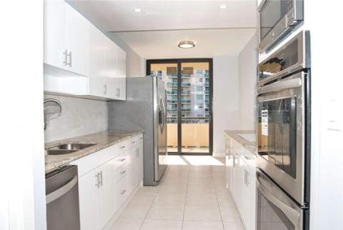 19355 Turnberry Way 3d, Miami FL - photo 6 of 46