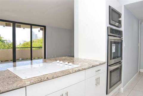 19355 Turnberry Way 3d, Miami FL - photo 7 of 46