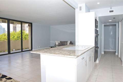 19355 Turnberry Way 3d, Miami FL - photo 8 of 46