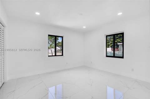 1010 NE 140th St, North Miami FL - photo 13 of 20